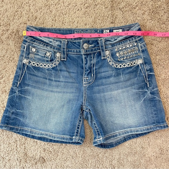 Miss Me Y2K Crystal Studded Embellished Distressed Denim Jean Shorts Size 26 - Picture 11 of 16